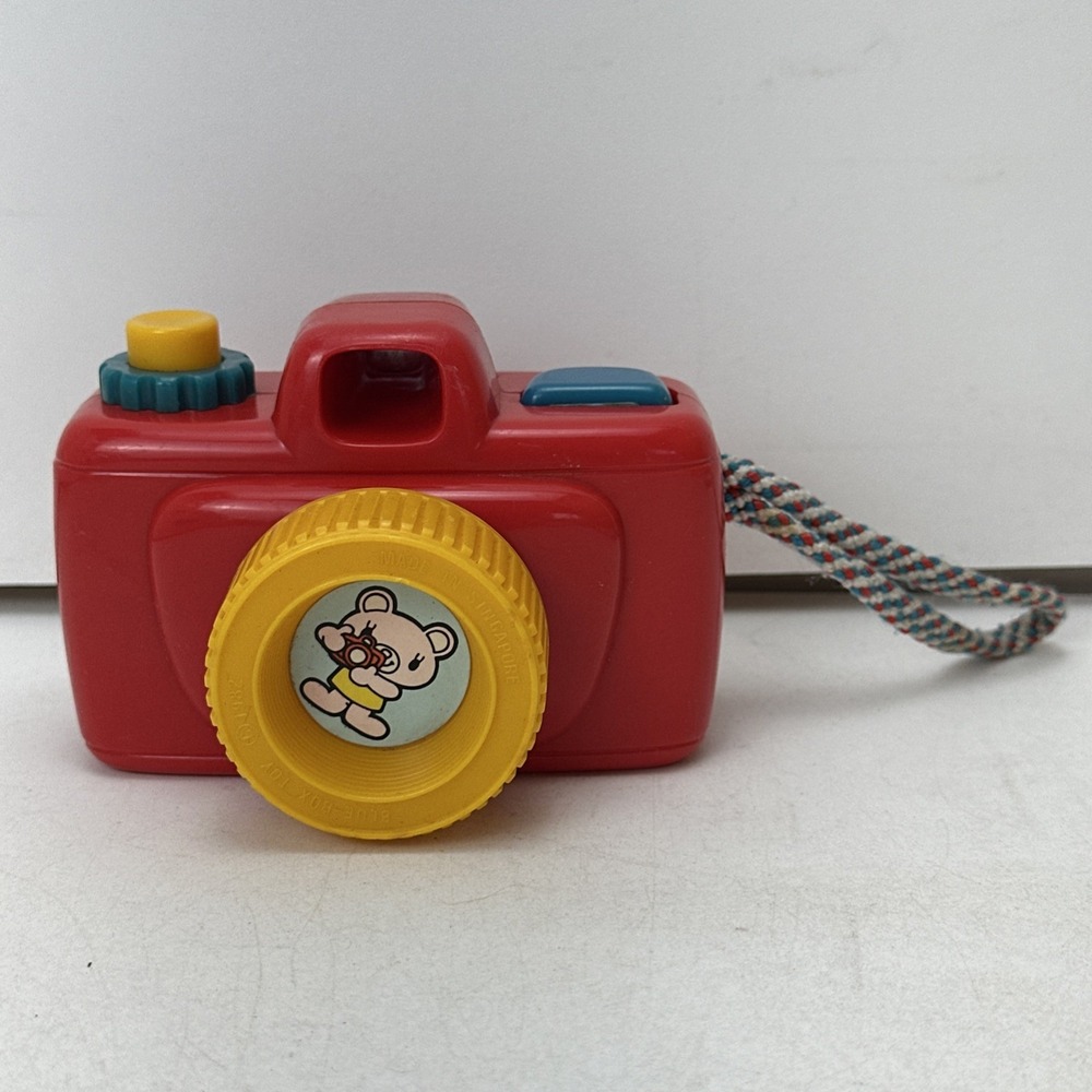 Vintage 1982 Blue Box Toy Plastic Red Camera Clicking Lens 4"